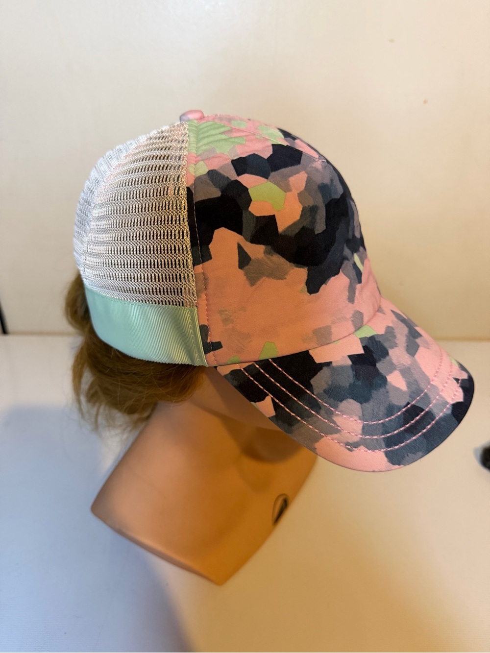 Women lululemon Pink Camo Mesh hat
